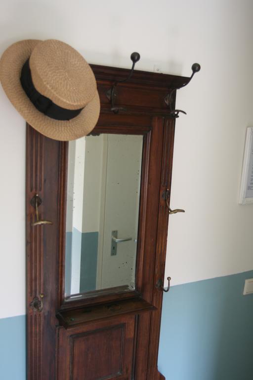 Erfgoedlogies D'Ouffenhoff Hotell Baarlo  Rum bild