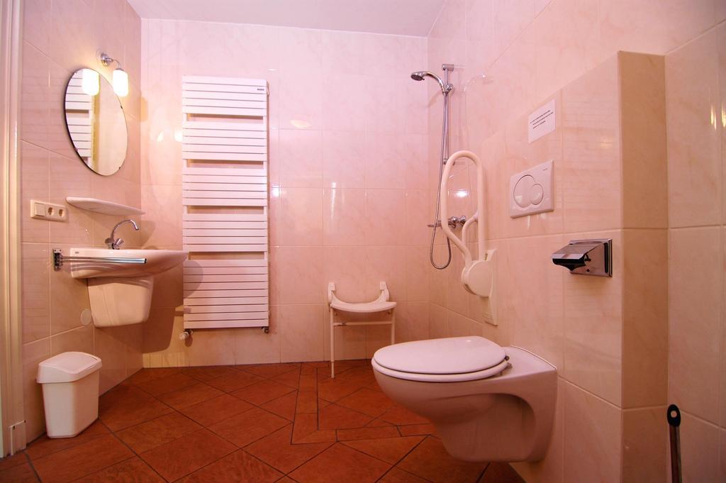 Erfgoedlogies D'Ouffenhoff Hotell Baarlo  Rum bild
